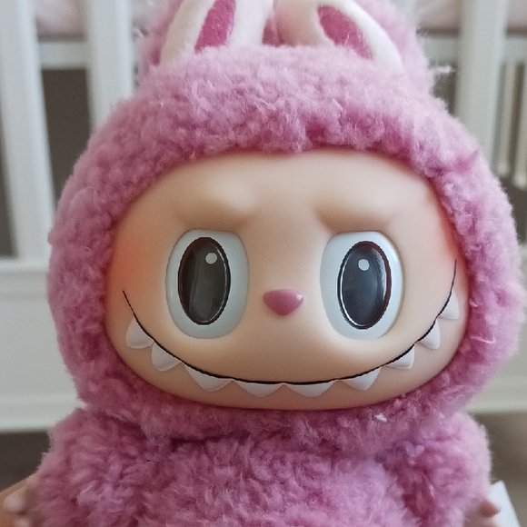 (Lychee Berry) Authentic Pop Mart Exciting Macaron Labubu - Open Box - Picture 8 of 17